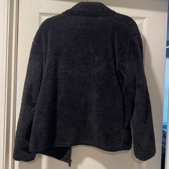 Victoria’s Secret PINK L Black Teddy Fleece Jacket - Picture 6 of 7